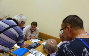 A_Komise rozhodčích hodnotí model Luboše JAKEŠE