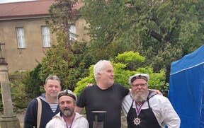09_05_KuK námořníci_ředitel muzea a guláš